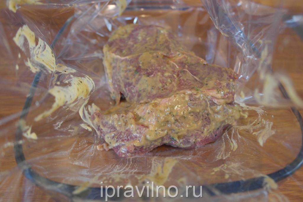 Virti jautienos gabaliukai   garstyčių padažas   mėsą įdėkite į maišą (rankovę) kepimui