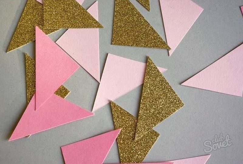 Če so trikotniki narejeni iz barvnega papirja, bodo prišli ven svetlejši in bo bolj zabavno za delo