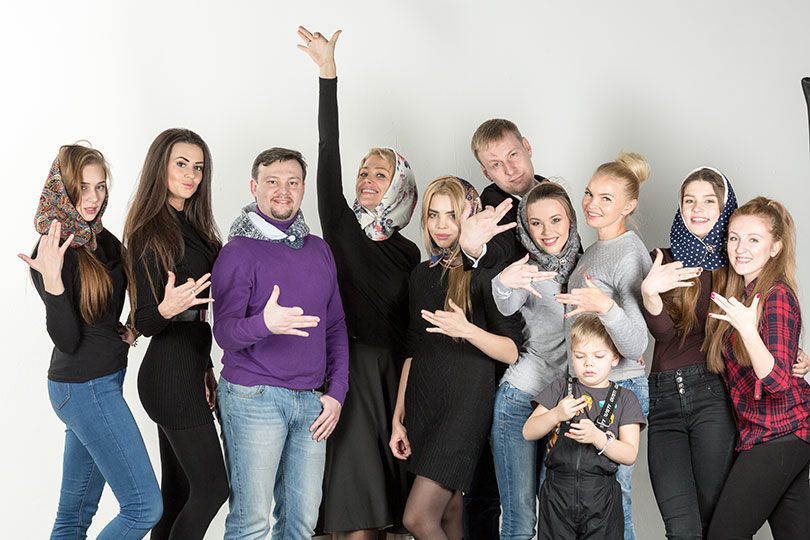 Якщо вам припав до душі капюшон Вовка, але ви не готові придбати брендовий аксесуар, пропонуємо вам дочитати цю статтю до кінця
