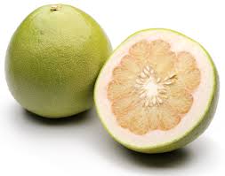 Корисні властивості фрукта помело дуже великі - завдяки гарному складу помело надає найбільш сприятливий вплив на життєдіяльність і здоров'я людини